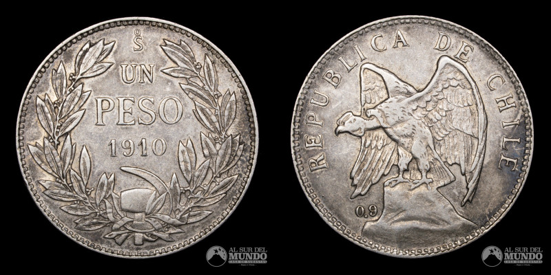 Chile, ceca de Santiago. 1 Peso. 1910. Anverso: Condor de alas abiertas apoyado ...