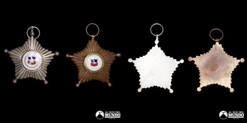 Chile. Pareja de condecoraciones militares por años de servicio a catalogar. S/F...