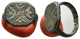 Islamic period ring.
6,64 g - 21,09 mm