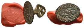 ISLAMIC BRONZE STAMP SEAL.(18th-20th Century).Ae. Condition : Good very fine Material : Bronze.
6,75 g