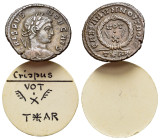 Crispus (Caesar, 316-326). Æ Follis (18mm, 2.41g). Arelate, 322-3. Laureate head r. R/ VOT/X in two lines flanked by palm branches; all within wreath;...