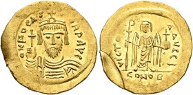 Phocas, 602-610. Solidus (Gold, 21 mm, 4.48 g, 7 h), Constantinopolis, 603-607. o N FOCAS PЄRP AVI Draped and cuirassed bust of Phocas facing, wearing...