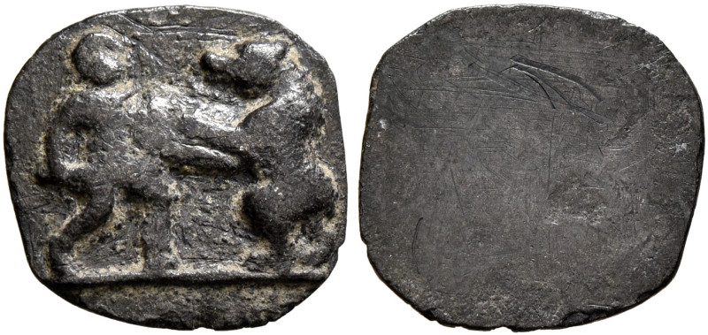 Anonymous, 2nd-3rd centuries. Ring Insert (Bronze, 11 mm, 0.43 g). Gladiator sta...