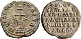 Theophylaktos, anthypatos patrikios, imperial protospatharios and epi tou sakelliou, 10th century. Seal (Lead, 27 mm, 10.37 g, 12 h). +KЄ ROHΘЄI [TⲰ] ...