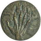 Spanish Medals

XI Segles de Catalunya. 1975. BARCELONA. Anv.: Mano marcando las Cuatre Barres. Rev.: JA REBROTA ARRAN DE SOCA. Tocón con hacha rebr...