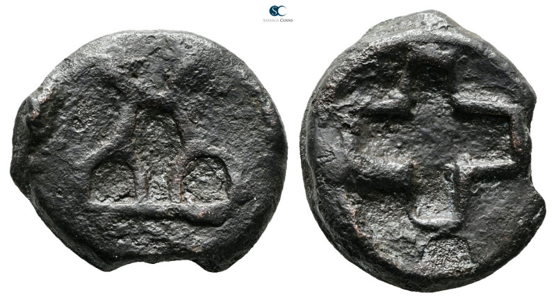 India. Post Mauryan (Punjab) circa 185-168 BC. 
Unit Æ

25 mm, 10,34 g


...