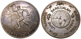 GERMANY.
Silver Medal, 1933.
By Morin, on the 50th anniversary of the acquisition of German colonies.
Obv.: A male figure makes his way through tho...
