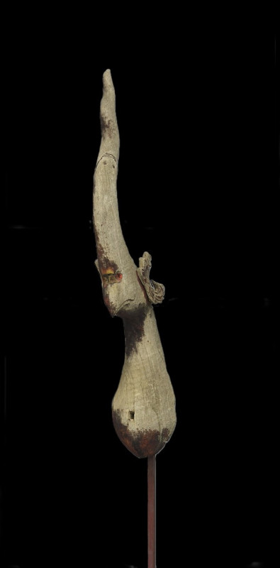 Protome of Naga snake. Thailand 19th century. H 85cm, with stand 155cm. Wood. Up...