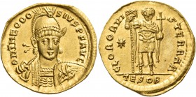 Theodosius II, 402-450. Solidus (Gold, 21 mm, 4.29 g, 5 h), Thessalonica, 424/5-430. D N THEODO-SIVS P F AVG Pearl-diademed, helmeted, and cuirassed b...