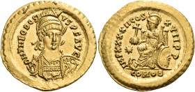 Theodosius II, 402-450. Solidus (Gold, 22.5 mm, 4.49 g, 7 h), Constantinople, 441-450. D N THEODOSIVS P F AVG Helmeted, diademed and cuirassed bust of...