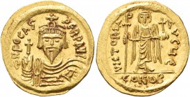 Phocas, 602-610. Solidus (Gold, 21 mm, 4.39 g, 6 h), Constantiople, 607-610. d N FOCAS PERP AVI Draped and cuirassed bust of Phocas facing, wearing cr...