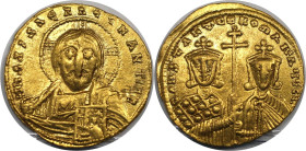 Byzantinische Münzen. Konstantin VII. Porphyrogenitus, mit Romanus II. AV Solidus 950-955 n. Chr., Konstantinopel. 4,39 g. 20 mm. Vs.: ⧾ IҺS XPS RЄX R...