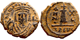 Maurice Tiberius (582-602) Decanummium. Antioch. Obverse: Crowned bust facing, wearing consular robes, holding mappa and eagle-tipped scepter Reverse:...