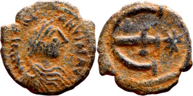 Justinian I (527-565) Pentanummium. Obverse: :D N IVSTINIANVS P P AVG, diademed, draped, and cuirassed bust right Reverse: Large E

16mm 1.82g