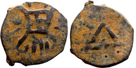 Seljuk (1037–1157) bronze coin. Obverse: Arabic inscription. Reverse: Arabic inscription

18mm 2.21g
