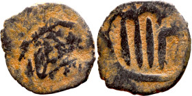 Seljuk (1037–1157) silver coins. Obverse: Arabic inscription. Reverse: Arabic inscription

14mm 0.66g