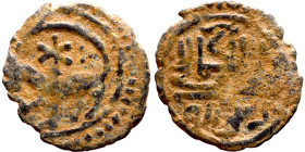 Seljuk (1037–1157) Bronze coin. Obverse: Arabic inscription. Reverse: Arabic inscription

19mm 1.35g