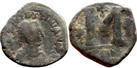 Justin I & Justinian I. 527. Æ Follis Constantinople mint, 3rd officina. Diademed, draped, and cuirassed bust of Justin right / Large M; cross above, ...