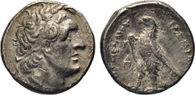 ÄGYPTEN. Ptolemaios I. und II., 285–246 v. Chr. Tetradrachme, Münzstätte unbekannt. Kopf des Ptolemaios n.r. Rs. Adler n.l. auf Blitz sitzend, links d...