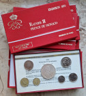 MONACO. Rainier III., 1949–2005. 7×Kursmünzensatz 1975, 10 centimes bis 50 Francs. 7 Kursmünzen originalverschweißt in rotem Leinen-Karton. 7 Sätze mi...