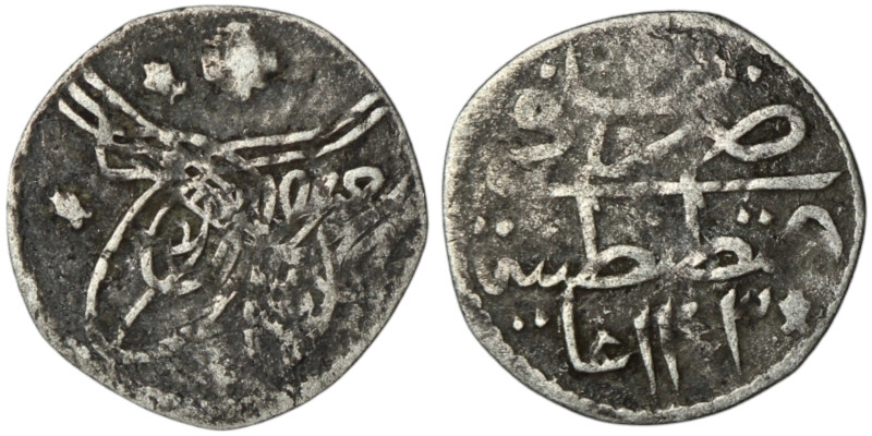 OTTOMAN EMPIRE. Mahmud I (AH 1143-1168 / AD 1730-1754)
AR Silver (15mm, 0,38g)