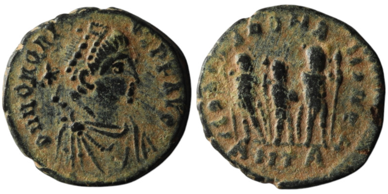 Honorius (AD 393-423). Antioch
AE Follis (15mm, 1,64g)