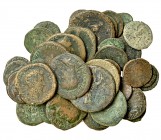 44 bronces: sestercios (9), ases iberorromanos (4) y 31 AE bajo Imperio. Calidad media RC.