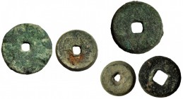 5 ponderales. Siglo II-III. Bronce, con pesos: 86,14; 54,14; 24,34; 6,46; 4,85. BC