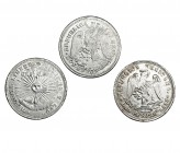 MÉXICO. Lote de 3 monedas de 2 pesos. Tipo guerrero. 1914 (2), y 1915. KM-643 y 644. MBC-/MBC+.