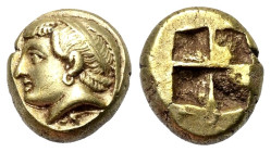 Ionien. Phokaia.

 1/6 Stater bzw. Hekte (Elektron). Ca. 387 - 326 v. Chr.
Vs: Nymphenkopf mit gebundenen Haaren links, darunter Robbe.
Rs: Vierge...