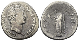 Phrygien. Laodikea am Lykos. Hadrianus (117 - 138 n. Chr.).

 Cistophor (Silber). Nach 128 v. Chr.
Vs: HADRIANVS AVGVSTVS P P. Kopf des Hadrianus r...