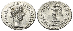 Kappadokien. Kaisareia (Caesarea). Commodus (177 - 192 n. Chr.).

 Drachme (Silber). 181 - 182 n. Chr.
Vs: Kopf des Commodus mit Lorbeerkranz recht...