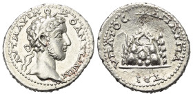 Kappadokien. Kaisareia (Caesarea). Commodus (177 - 192 n. Chr.).

 Trihemidrachme (Silber). 183 - 185 n. Chr.
Vs: Kopf des Commodus mit Lorbeerkran...