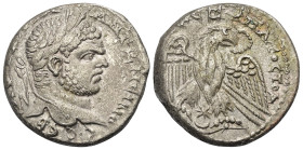 Seleukis und Pierien. Antiochia am Orontes. Caracalla (197 - 217 n. Chr.).

 Tetradrachme (Billon). Ca. 215 - 217 n. Chr.
Vs: Büste in Vorderansich...