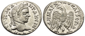 Seleukis und Pierien. Laodikeia ad Mare. Caracalla (197 - 217 n. Chr.).

 Tetradrachme (Billon). 215 - 217 n. Chr.
Vs: Büste des Caracalla mit Lorb...