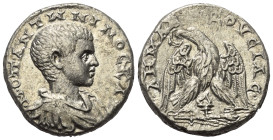 Phönikien. Tyros. Diadumenianus als Caesar (217 - 218 n. Chr.).

 Tetradrachme (Billon).
Vs: Büste des Diadumenianus in Vorderansicht mit Paludamen...