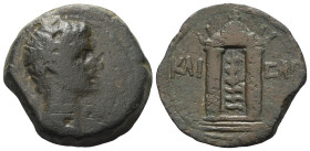 Ägypten. Alexandria. Augustus (31 v. - 14 n. Chr.).

 Diobol (Bronze). Ohne Jahr.
Vs: Kopf des Augustus rechts.
Rs: Ansicht des Rundtempels des Ma...