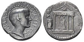 Octavianus.

 Denar (Silber). 36 v. Chr. Münzstätte in Mittel- oder Süditalien.
Vs: IMP CAESAR DIVI F III VIR ITER R P C. Bärtiger Kopf des Octavia...