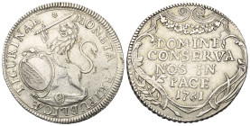 Schweiz. Zürich - Stadt.

 1/2 Taler (Silber). 1761.
Vs: Löwe mit Schwert in der Rechten und Schild in der Linken nach links schreitend.
Rs: Vierz...