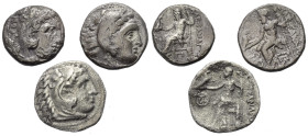 Griechische Münzen - Lots.


Alexander III. (Königreich Makedonien).

Lot (3 Stück, Silber): Drachme; 4. - 3. Jhdt. v. Chr.

Sehr schön - fast ...