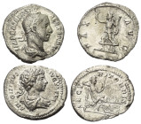 Römische Münzen - Lots. Kaiserzeit.


Lot (2 Stück, Silber): Denare des Caracalla (197 - 217 n. Chr.) und Severus Alexander (222 - 235 n. Chr.).
...