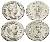 Römische Münzen - Lots. Kaiserzeit.


Lot (2 Stück, Silber): Antoniniane des Gordianus III. (238 - 244 n. Chr.).

Sehr schön / fast vorzüglich.
...