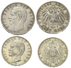 Deutschland - Lots.


Kaiserreich. 
Bayern. Otto (1886 - 1913).

Lot (2 Stück, Silber): 5 Mark 1907 D und 3 Mark 1908 D.

Sehr schön.

Verka...