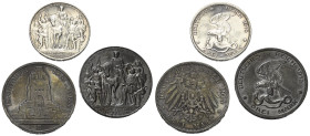 Deutschland - Lots.


Kaiserreich. 
Preußen. Wilhelm II. (1888 - 1918).
Sachsen. Friedrich August III. (1904 - 1918).

Lot (3 Stück, Silber): 3...