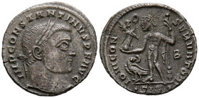 CONSTANTINO I. Follis. (Ae. 2,87g/20mm). 315-316 d.C. Siscia. (RIC 15). Anv: Cabeza laureada de Constantino I a derecha, alrededor leyenda: IMP CONSTA...