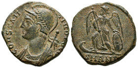 CONSTANTINO I. Follis. (Ae. 2,64g/17mm). 335 d.C. Antioquía. (RIC 92). Anv: Busto de Constantinopolis a izquierda con casco y coraza, con cetro a su e...