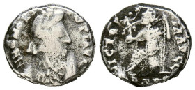 HONORIO. 1/2 Silicua de imitación visigoda. (Ar. 1,03g/13mm). 415 d.C. Ceca incierta, imitando a Rávena. (RIC 3703). Anv: Busto drapeado y diademado d...