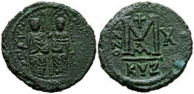 JUSTINO II y SOFÍA. Follis. (Ar. 9,76g/28mm). 574-5 d.C. Cícico. (Seaby 373). Anv: Justino y Sofía sentados y nimbados, alrededor leyenda. Rev: M gran...