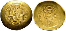 CONSTANTINO X DUCAS. Histamenon. (Au. 3,97g/26mm). 1059-1067. Costantinopla. (Sear 1847). Anv: Cristo nimbado, sentado de frente en un trono de respal...