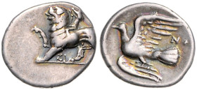 GRIECHENLAND, SIKYONIA, Stadt Sikyon, AR Hemidrachme (360-330v.Chr.). Chimaera l. Rs.Fliegende Taube. 2,75g.
 ss
Sear 2774; BMC 10.118